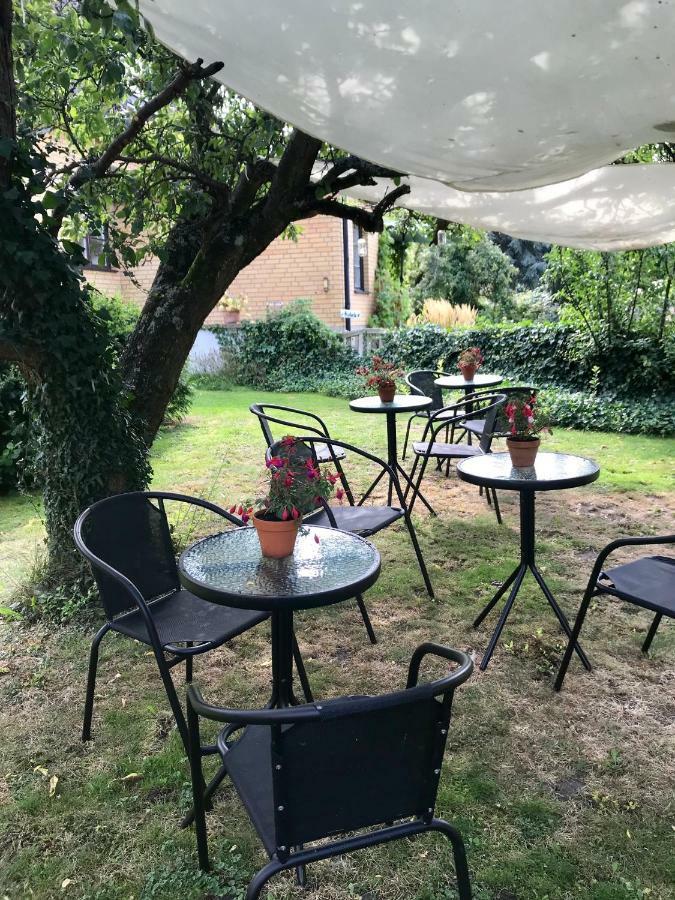 Suite Apartment With Garden And All Amenities Malmo Exterior photo